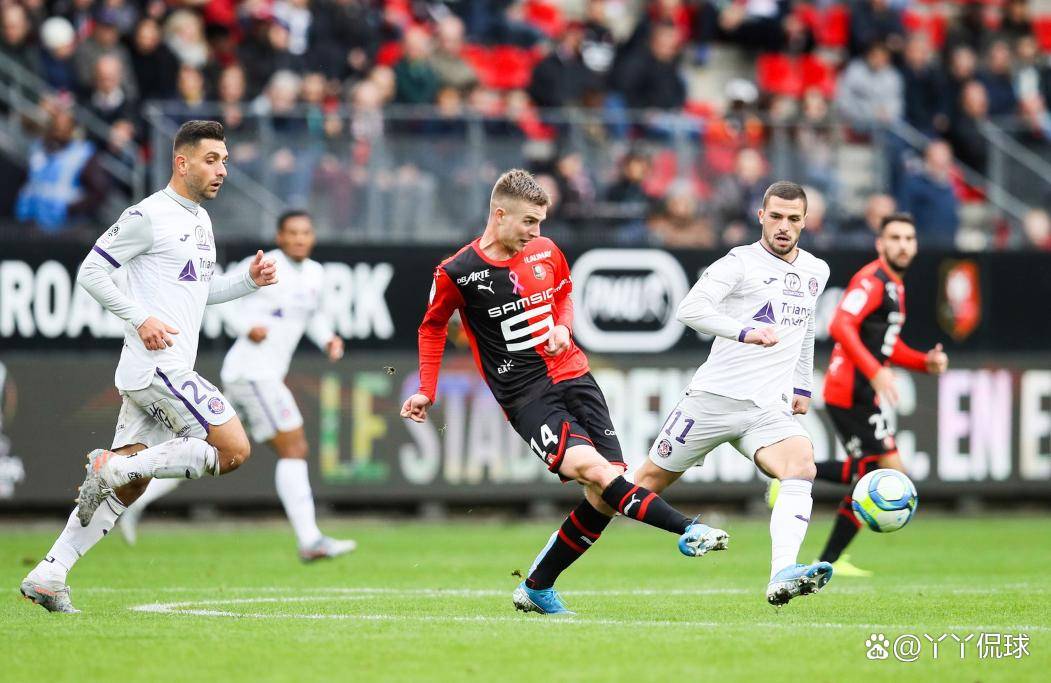 图卢兹对阵雷恩：法甲第十轮，两队谁能摆脱失利困境，赢得关键胜利